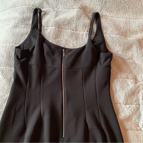Black sleeveless sheath - Picture 3 of 4